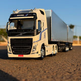 Miniatura Volvo FH Edição 40 Anos + Rodotrem Baú Randon – Escala 1/24 (Personalizável)