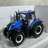Miniatura New Holland T7.300 - 1/32