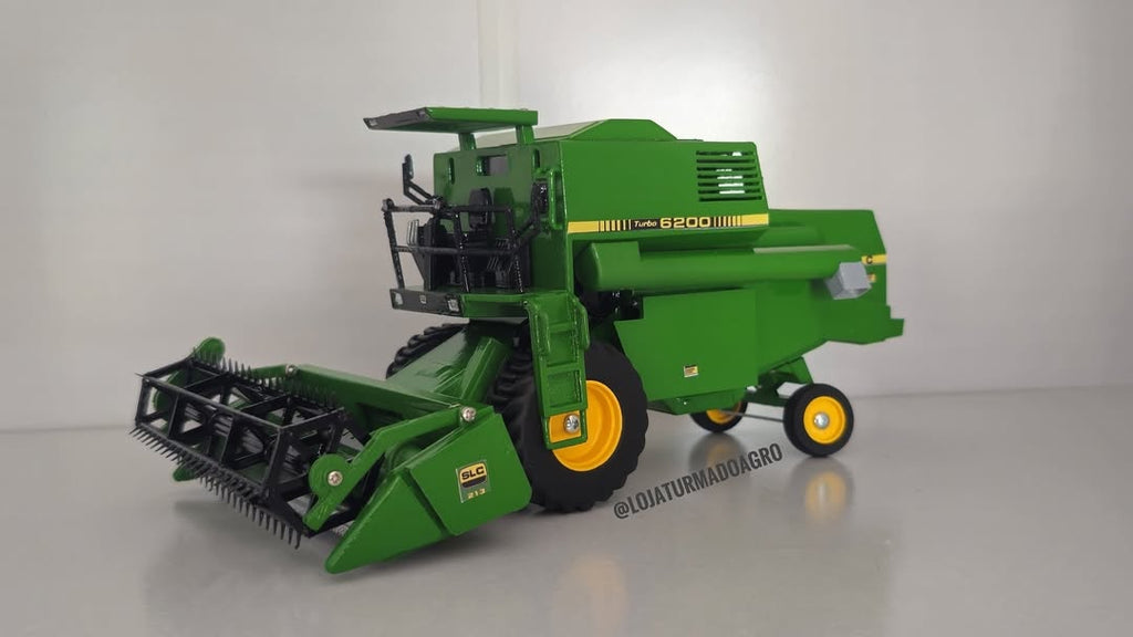 Miniatura Colheitadeira John Deere 6200 - 1/32