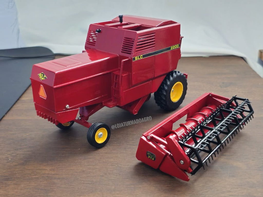 Colheitadeira John Deere SLC 2200 (Acompanha Plataforma de Soja) - 1/32