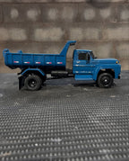 Miniatura Ford F-600 Basculante - Escala 1/24