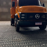 Miniatura Mercedes-Benz 1113 Basculante Laranja – Escala 1/24