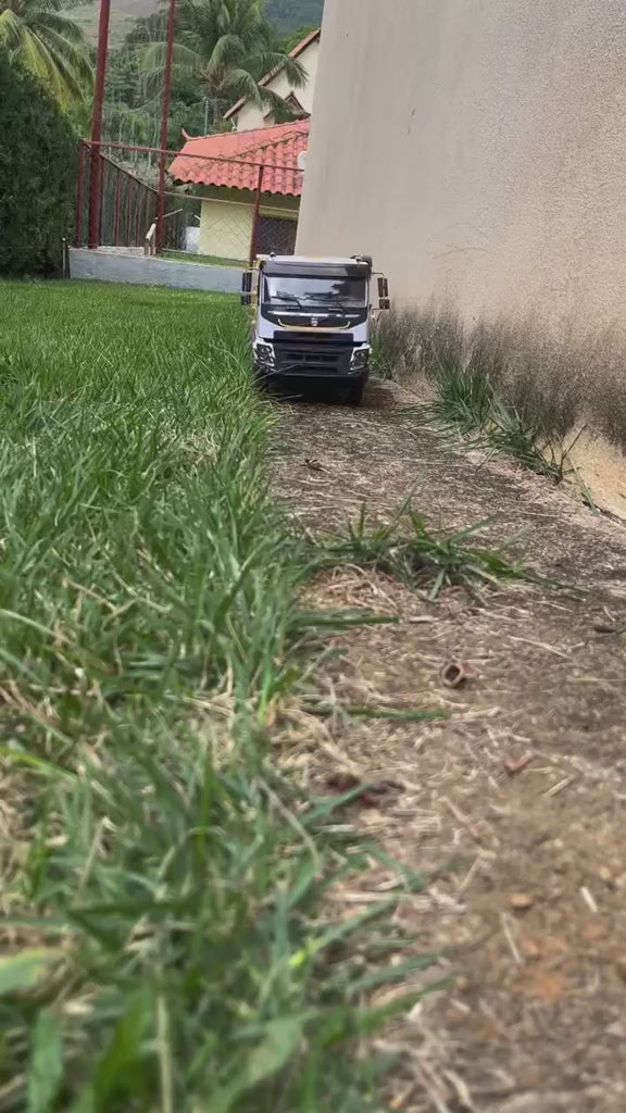 Caminhão Volvo FMX Basculante 6x4 – Escala 1/14 (Controle Remoto)