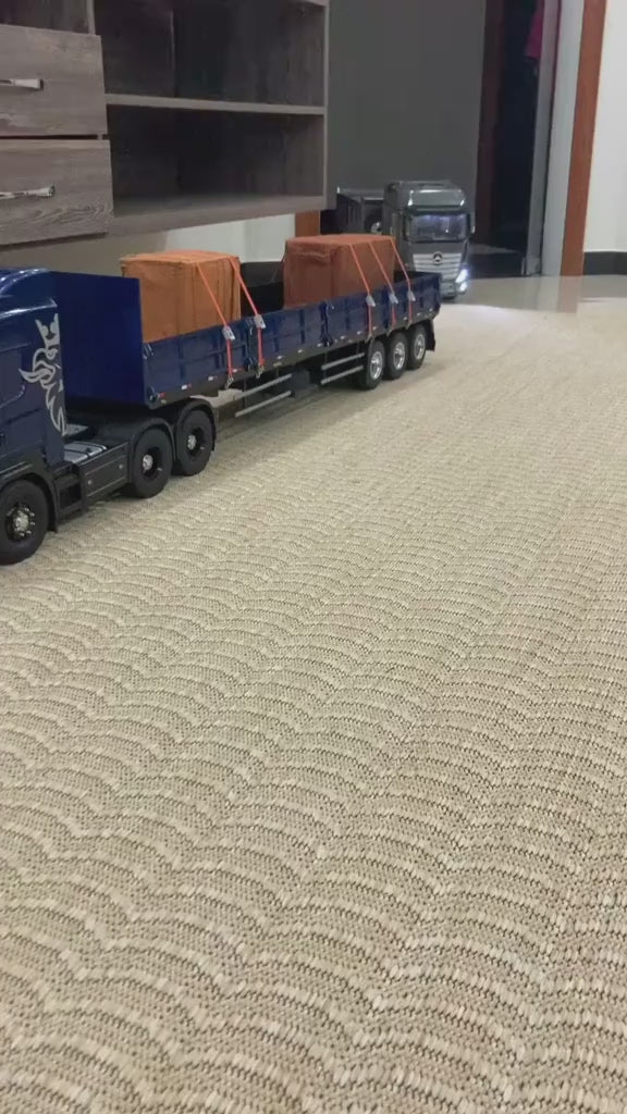 Caminhão Mercedes-Benz Actros 4163 Carreta Basculante 8x4 – Escala 1/14 (Controle Remoto)