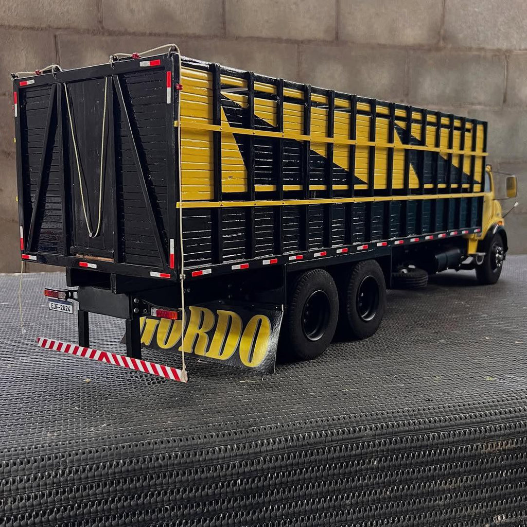 Mercedes-Benz L-1113 Boiadeiro – Escala 1/14